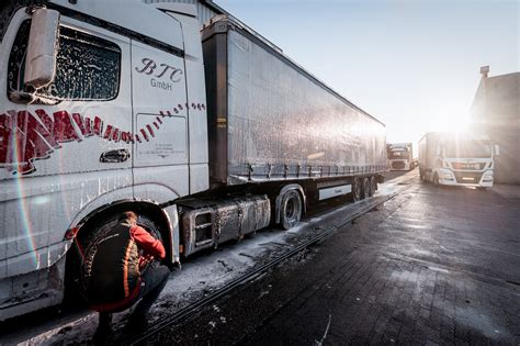 Über uns - B&B Logistik AG – Internationale Spedition
