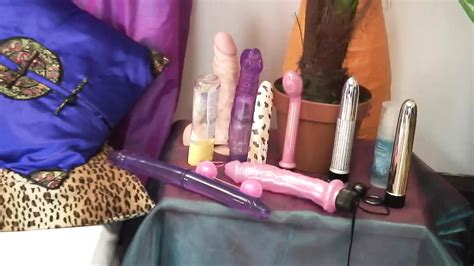 Milf Lesbiche Molto Eccitate E Sexy Con La Figa Pelosa Bagnata Si Divertono Xhamster