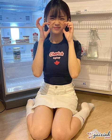 Hot girl Linh Ka 10X với nhan sắc ngày càng thăng hạng