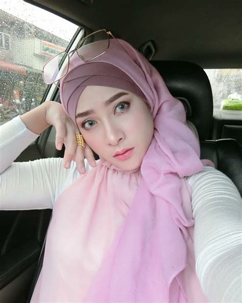 Cewek Cantik Berhijab