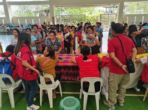 Dswd Official Assures Aid For Surigao Sur Quake Affected Families