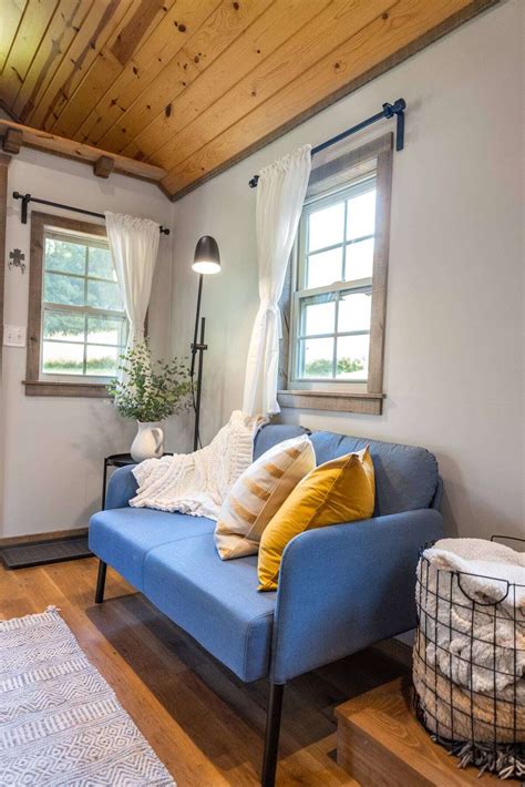 Absolutely Secluded Traveling Tiny House 220sq - Dream Tiny Living