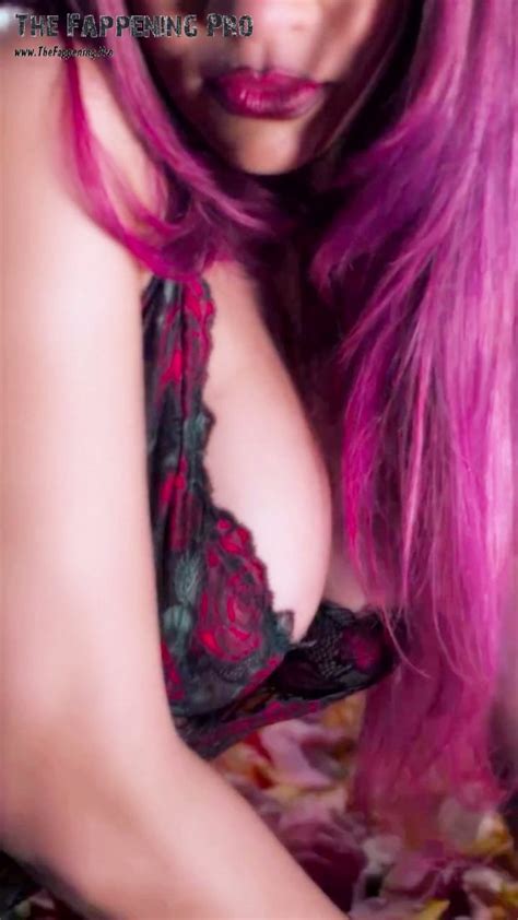 Rihanna Sexy In Lingerie And Stockings Photos The Fappening