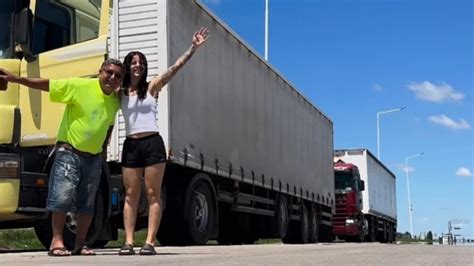 La Joven Camionera Que Revela La Intimidad De Sus Viajes En Las Rutas