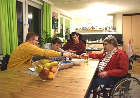 In Leichter Sprache Eine Schrecklich Nette WG 2 BBW Nordhessen