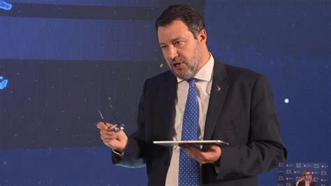 Salvini Finito Allangolo Pronto Al Fallo Di Reazione La Repubblica