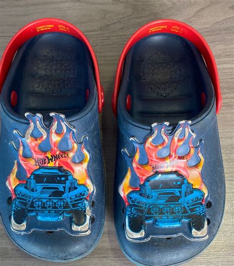 Crocs Hot Wheels Calçado Infantil para Meninos Crocs Usado 81386415 enjoei