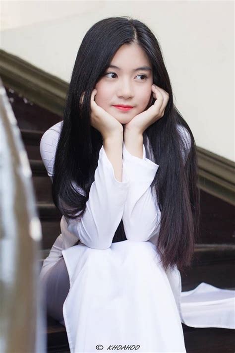 Hot girl áo dài Nam Phương bật mí cách phối đồ