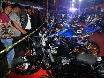 Kontes Modifikasi Sepeda Motor Di Ternate Antara Foto