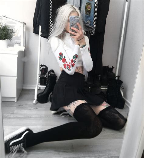 👼🏻┊ Lee┊👼🏻 Internetxdoll • Fotos Y Videos De Instagram Cute Outfits Gi