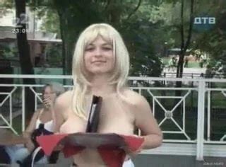 Topless Menue Prank Funny Funny Porn XHamster