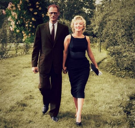 Раскрашенные фото (2) | ВКонтакте | Marilyn monroe fashion, Marilyn ...