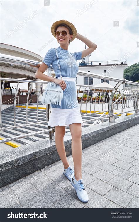 Sexy Beautiful Fashion Model Brunette Woman Stock Photo 697419064 Shutterstock