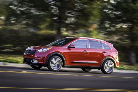 2017 Kia Niro Hybrid Revealed In Chicago Drivearabia