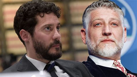 Spunta Una Foto E Vittorio Feltri Parla Di Outing Ad Alessandro Giuli Come Persona Gay Dopo Il