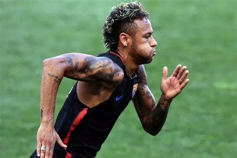 Neymars rags-to-riches rise from dirt-poor shanty town to football’s £