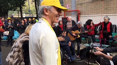 Il Natale Di Tutti Pranzo Solidale E Festa Al Dormitorio Di Latina