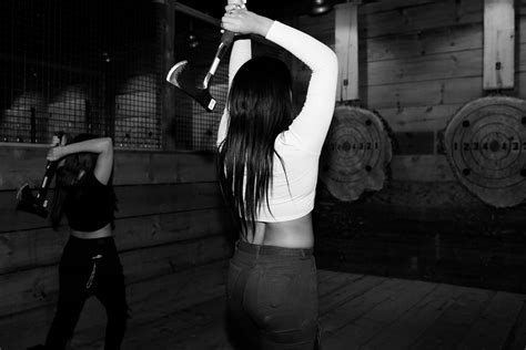 Oakdale — The Burrow | MN Axe Throwing, Food, Drinks & Shenanigans