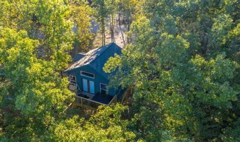 Most Romantic Cabins In Arkansas For Any Budget In