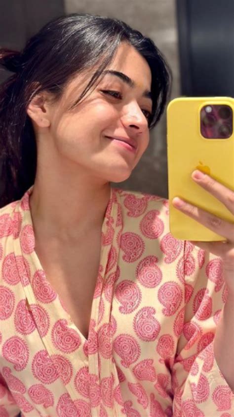 Rashmika Mandanna No No Makeup Looks Are Bliss To Watch