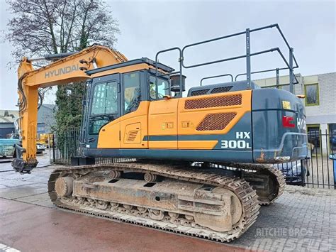 Hyundai HX 300 L Track Excavator Graafmachine Kettenbagger 2019