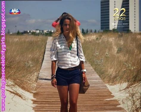 Margarida Vila Nova De Bikini Na Praia Boas Famosas Portuguesas