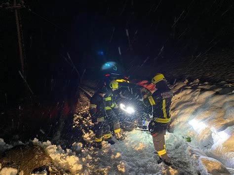 Starke Schneefälle sorgen für zahlreiche Einsätze Bezirk Urfahr Umgebung