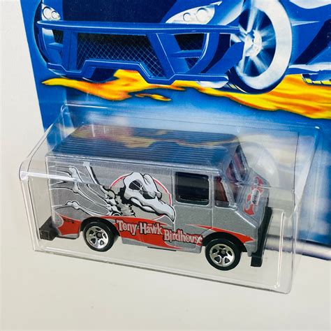 2000 Hot Wheels Tony Hawk Skate Series Combat Medic 044 Gris Metálico