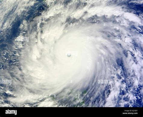 typhoon megi    philippines  super typhoon juan