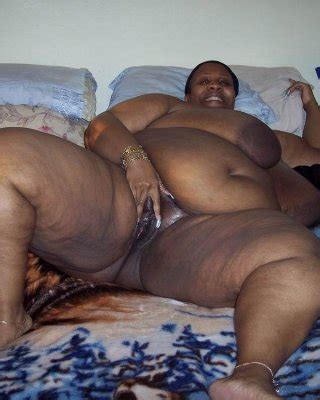Fat Busty Ebony Showing At Home Porn Pictures Xxx Photos Sex Images Pictoa
