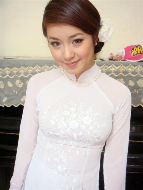 Hot girl Mi Vân sắp lên xe hoa