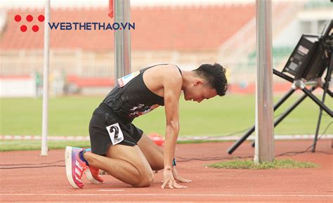 Chùm ảnh Hot boy Lê Quang Hòa núp gió thành công đánh bại đàn anh Văn Tuấn