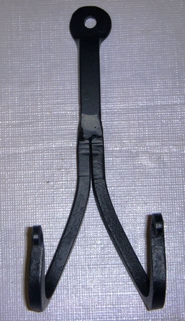 double hook  hammer  hand