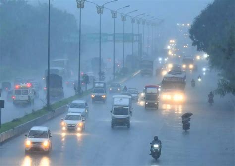 Mumbai Weather Forecast Imd Issues Yellow Alert For Rain In Mumbai And