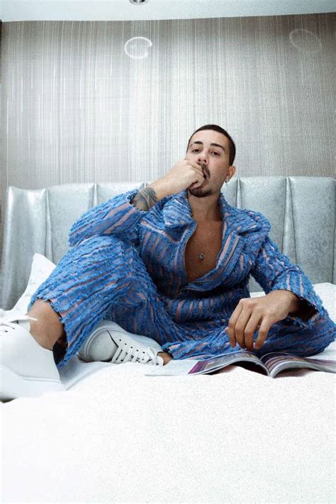 Carlinhos Maia Se Descuida E Tem Nude Vazado No Instagram 15 12 2021 Celebridades F5