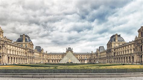 El Louvre Estudia Poner La Gioconda En Una Sala Separada Ante Las