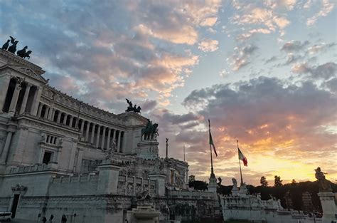 Monumento A Vittorio Emanuele Ii Altare Della Patria Monumento