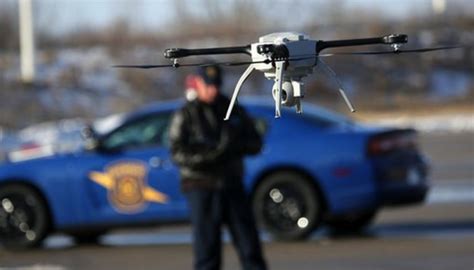 Top 5 Ways Police Departments are Using Drones - DARTdrones