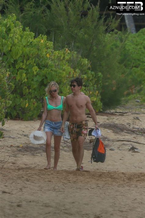 Kate Bosworth Sexy Seen Flaunting Her Hot Bikini Body At The Beach With Justin Long In Hawaii