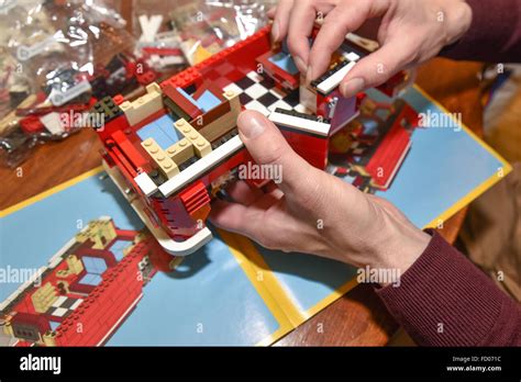 Constructing model kit hobby modelling LEGO 10220 volkswagen T1 Camper ...