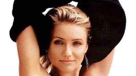 Cameron Diaz S Naked Pictures Go Viral Online