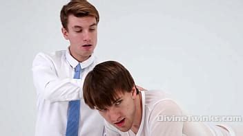 Laissez Moi Prendre Les Devants XVIDEOS