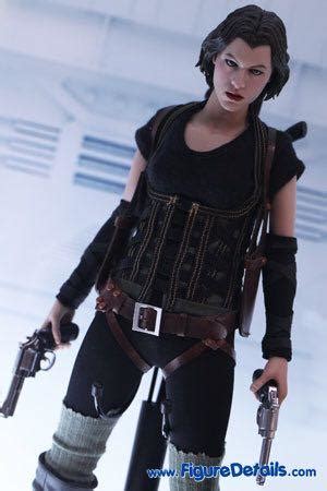 Hot Toys Resident Evil Afterlife Alice Mms Predator Alien Hobbies Toys Toys Games On