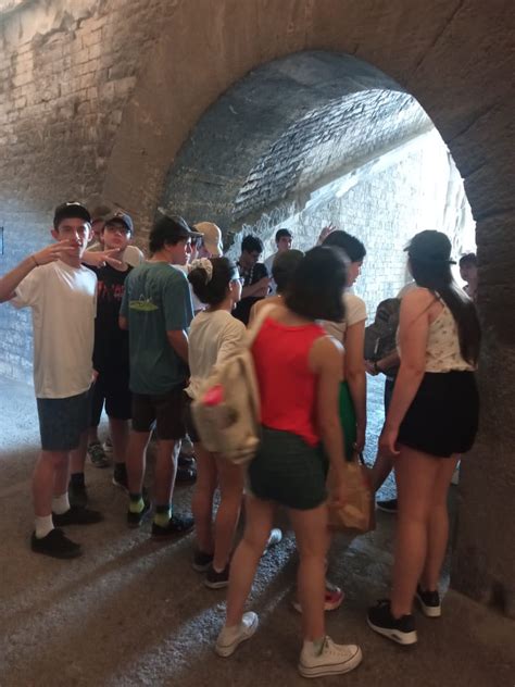 Gira Visita a Aix en Provence Pont du Gard y Nimes Lycée Claude Gay OSORNO