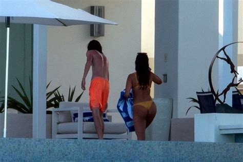 Eiza Gonzalez S Fat Sexy Ass After Self Isolation 20 Photos The Fappening