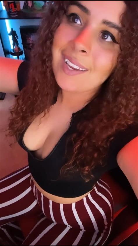 JustYeliz Yesjulz Nude OnlyFans Leaks Photos TheFappening