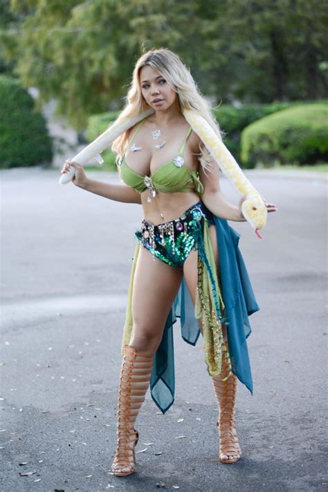 Szokujące bikini gwiazdki To już przesada