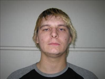 Keith Allen Glover A Registered Sex Violent Or Drug Offender In Baxter Springs Ks At