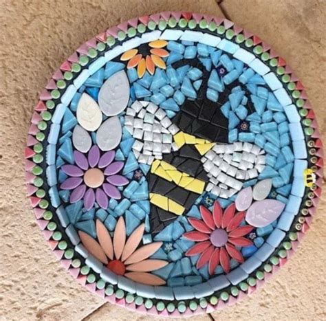 Bee Bath Mosaic Workshop