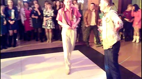 Стрептиз на свадьбе - YouTube